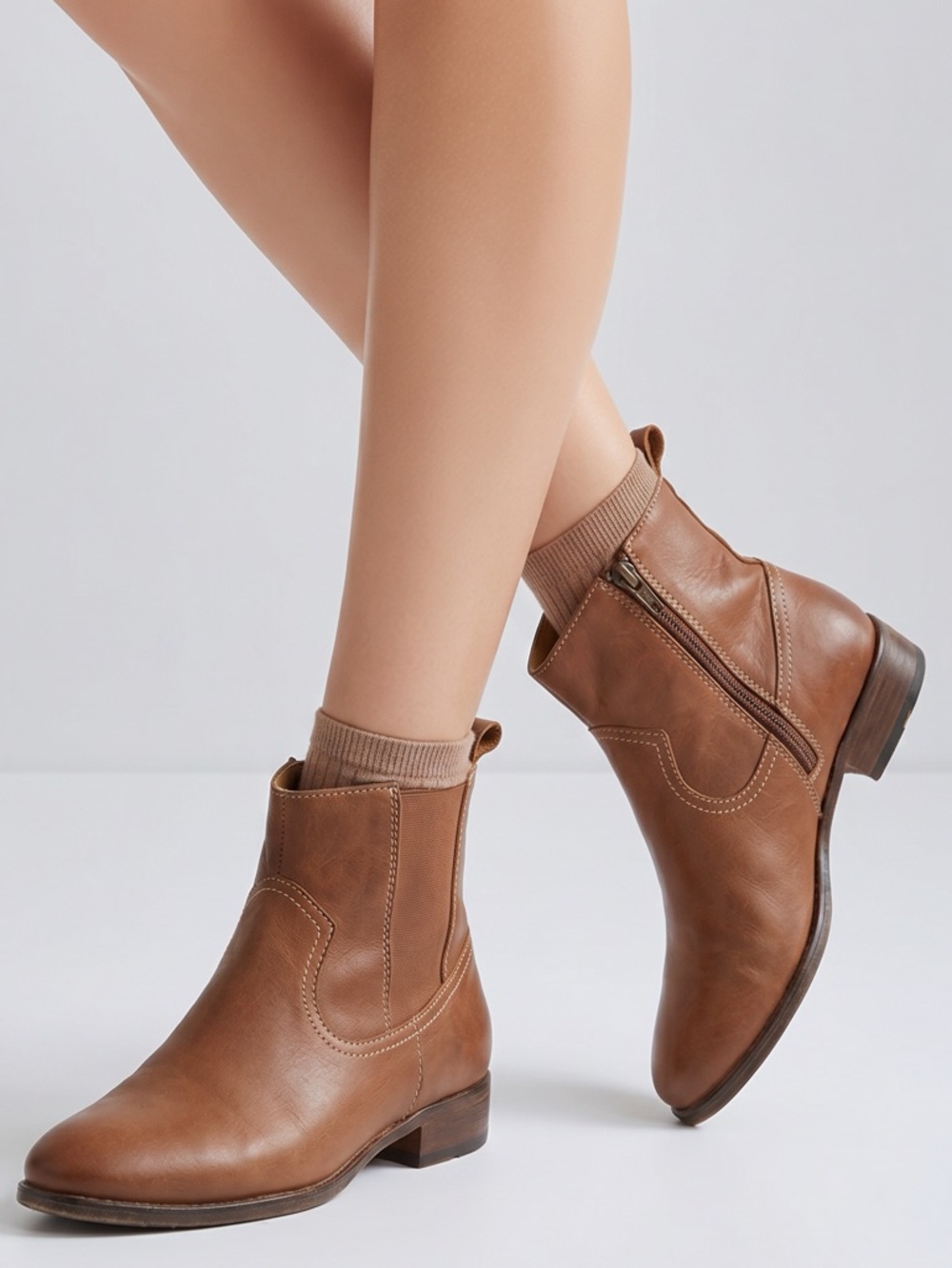 SAKS FIfth avenue Paris‎ Brown leather booties 1” heel double zippers size 8